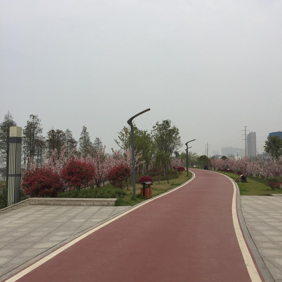 Metropolo, Wuhan, Wuchang Jiangtan Jiyuqiao Subway Station Exteriör bild