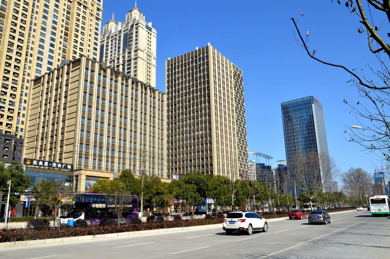 Metropolo, Wuhan, Wuchang Jiangtan Jiyuqiao Subway Station Exteriör bild